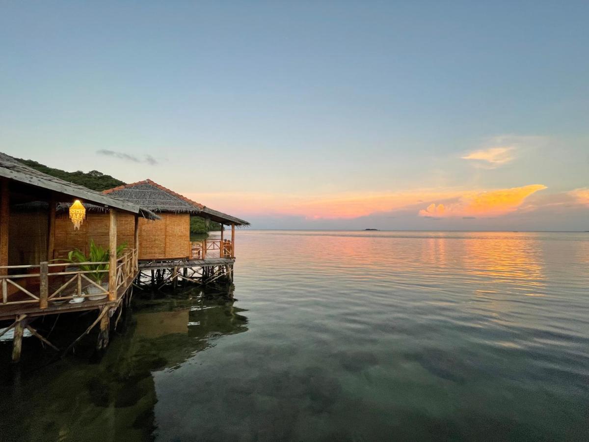 Floating Paradise Карімунджава Екстер'єр фото